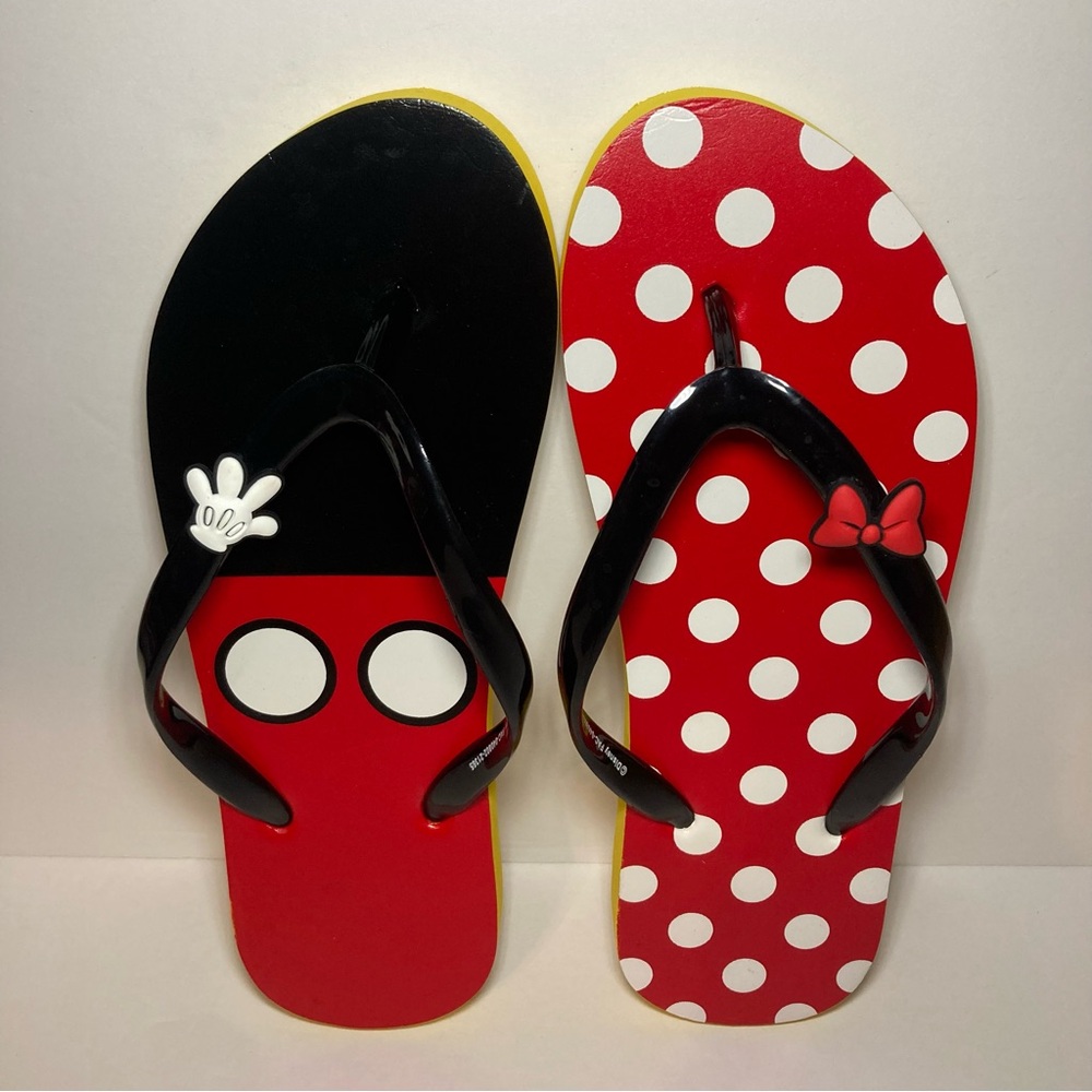 Women’s Disney Mickey & Minnie Mouse Flip Flops size 7 (Never Worn)